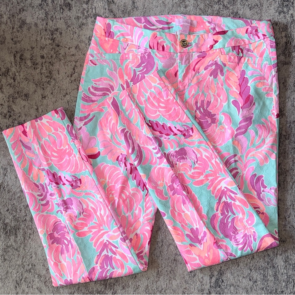 Lilly Pulitzer Ankle Length Floral Pants. Sz 4